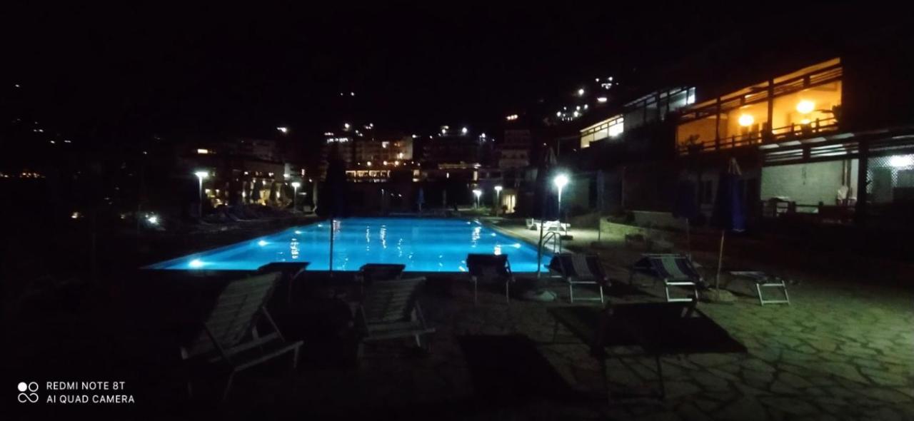 Matthews Beach House Wlora Zewnętrze zdjęcie
