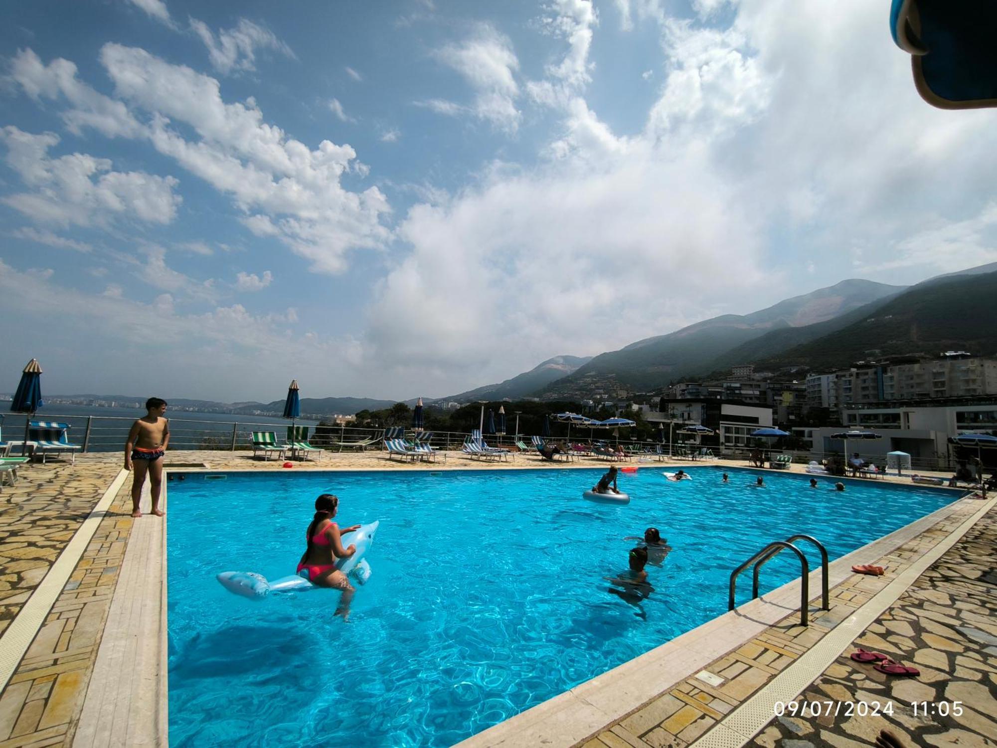 Matthews Beach House Wlora Zewnętrze zdjęcie