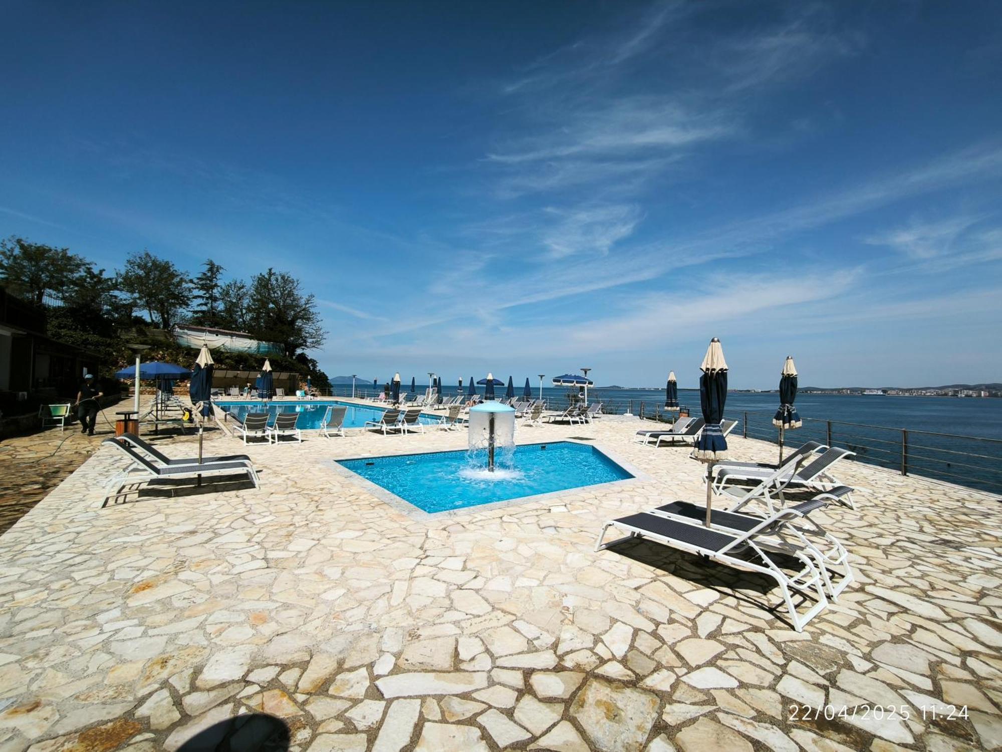 Matthews Beach House Wlora Zewnętrze zdjęcie
